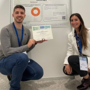 Asier Román y Estíbaliz Bañales, tras recibir el premio – copia Asier Román y Estíbaliz Bañales, tras recibir el premio