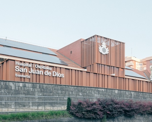San Juan de Dios de Santurtzi invierte 1,4 millones de euros en la reforma de sus quirófanos y la renovación de su fachada oeste