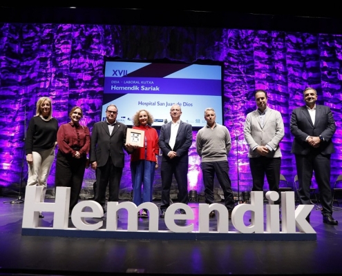 El Hospital San Juan de Dios de Santurtzi es galardonado con el Premio Deia Laboral Kutxa Hemendik Sariak de Ezkerraldea