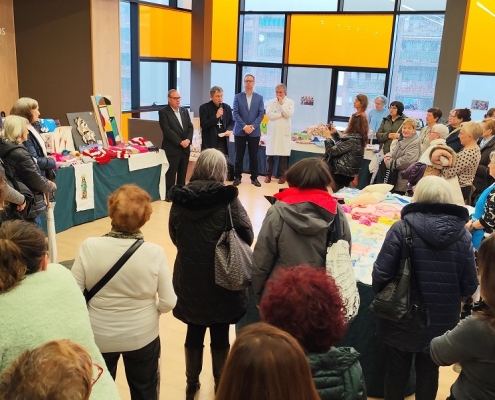 El Hospital San Juan de Dios de Santurtzi inaugura su XVI Mercado Artesanal Solidario